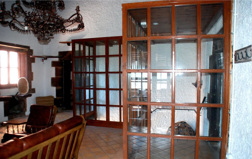 Hostal La Guineu Viladrau Exterior foto